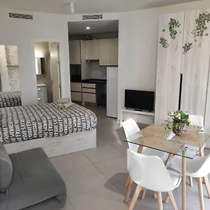 Nuevo Estudio Con Parking Gratis Apartment