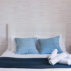 Larios Premium Malaga