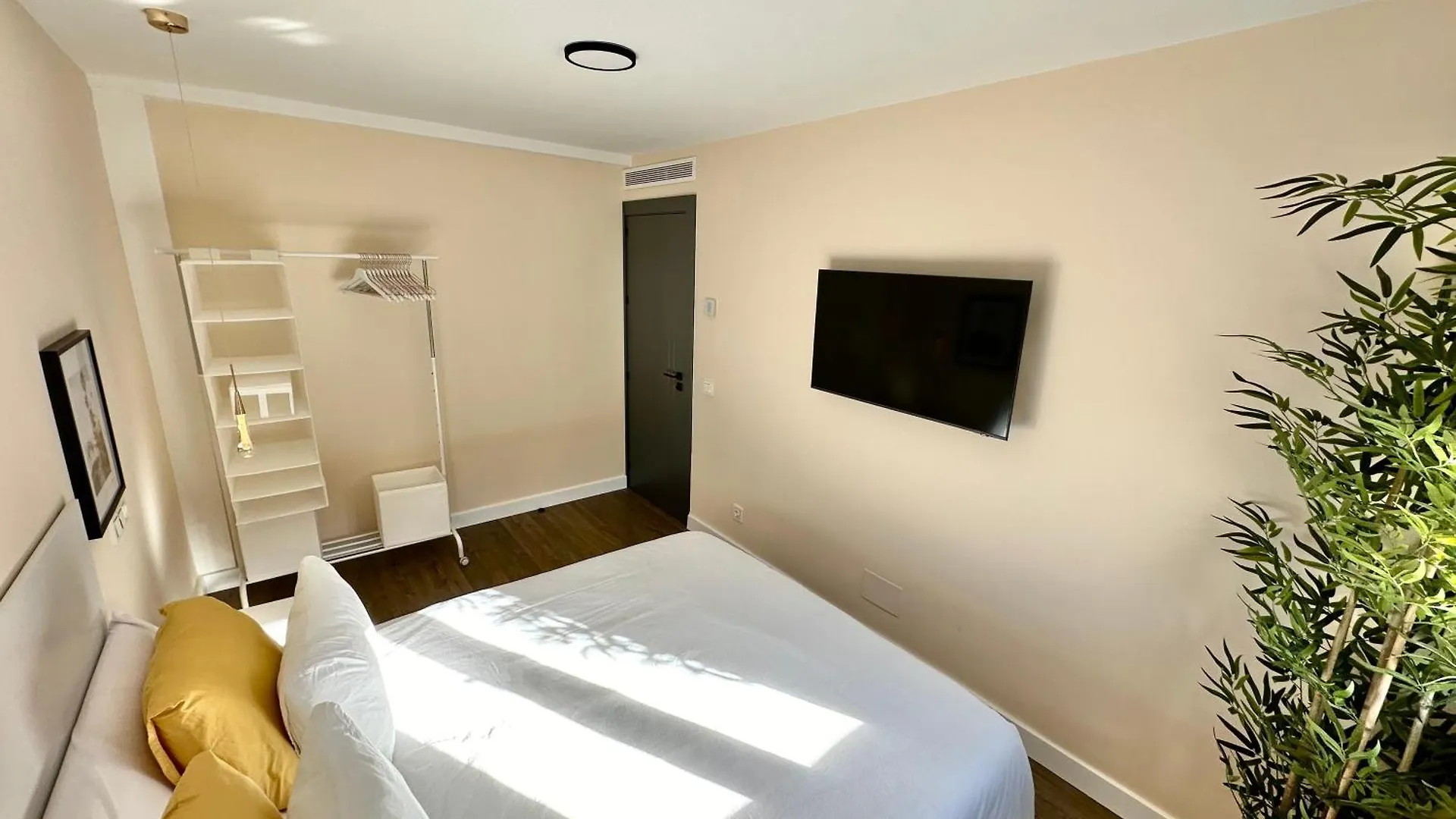 Malaga Most Lux Modern Apartment 0*,