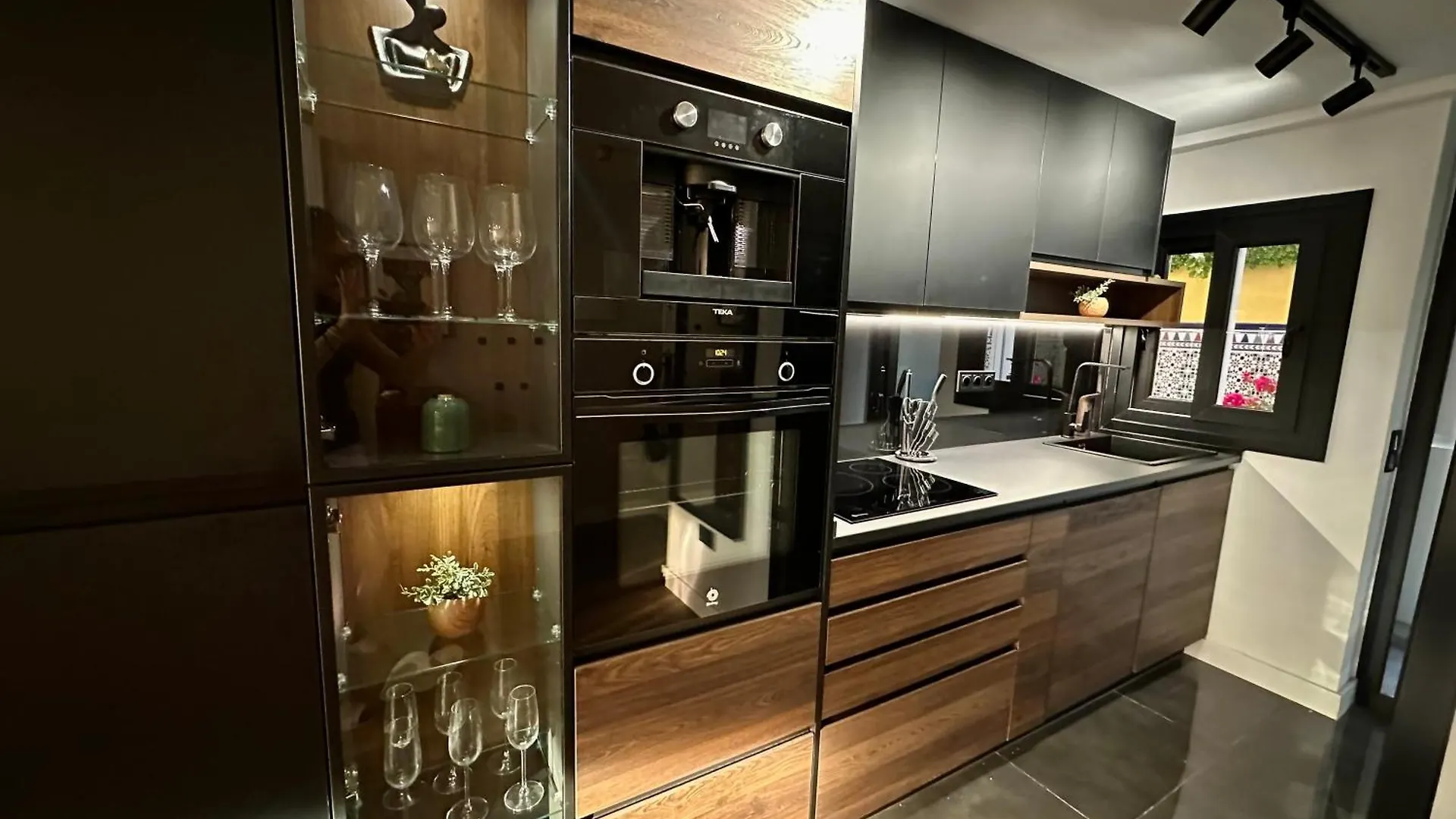 Malaga Most Lux Modern Apartment